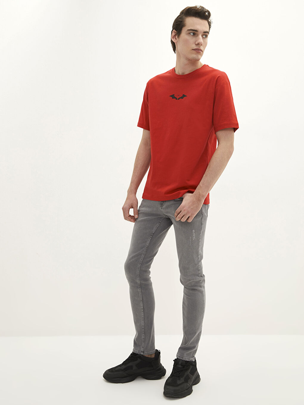 Kırmızı Bisiklet Yaka Kısa Kollu Batman Baskılı Penye Erkek Tişört-2