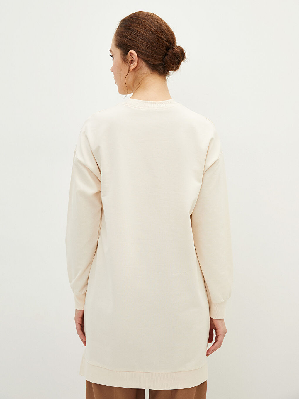 Ekru Bisiklet Yaka Baskılı Uzun Kollu Oversize Kadın Sweatshirt Tunik-5