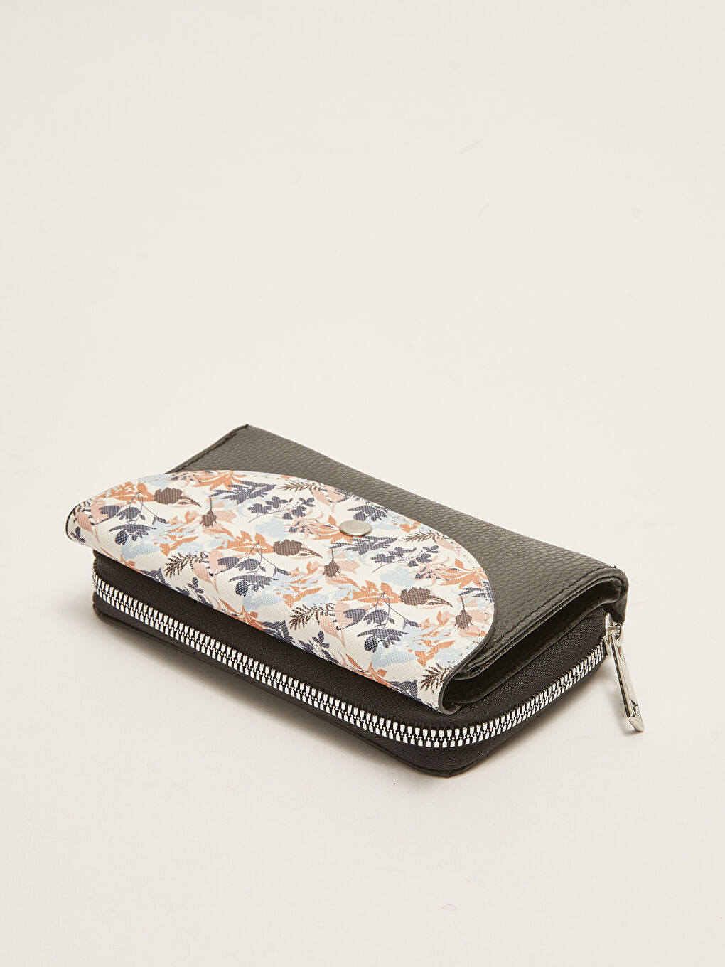Siyah Çiçek Baskılı Kadın Cüzdan-2