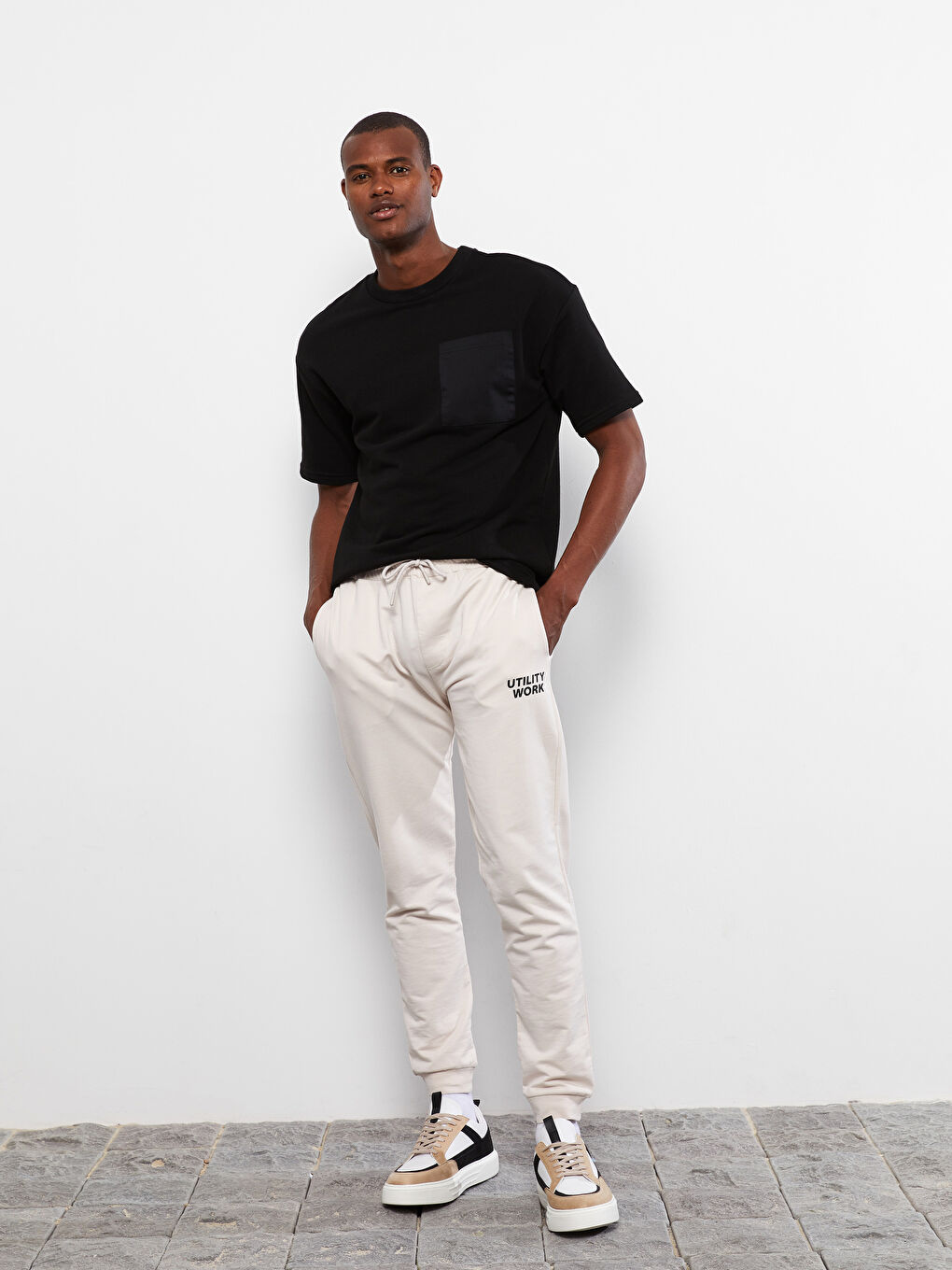 Bej Standart Kalıp Erkek Eşofman Altı