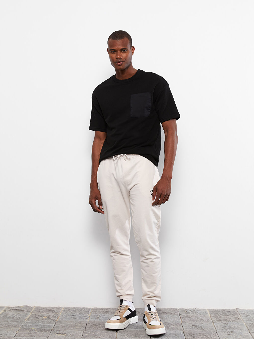 Bej Standart Kalıp Erkek Eşofman Altı-1