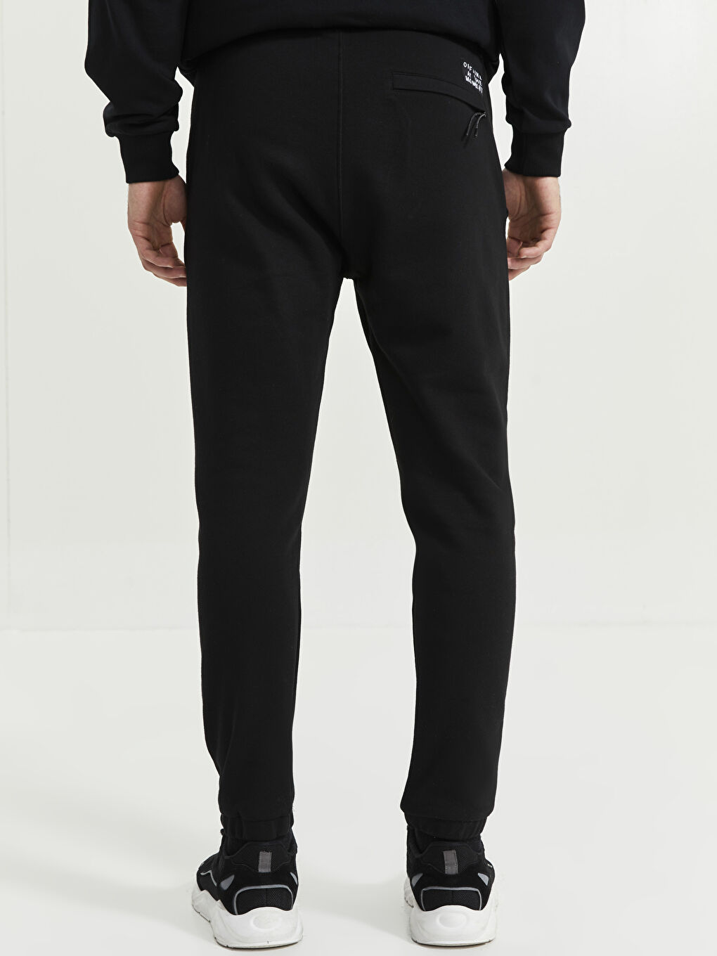 بنطلون رياضي بقصة عادية - للرجال-4