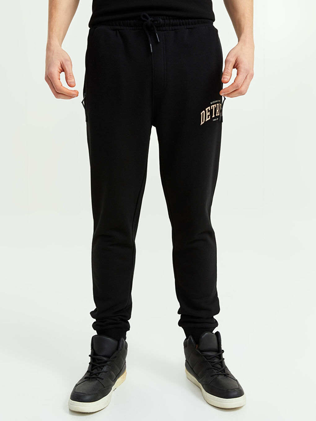 Siyah Standart Kalıp Erkek Eşofman Altı-3