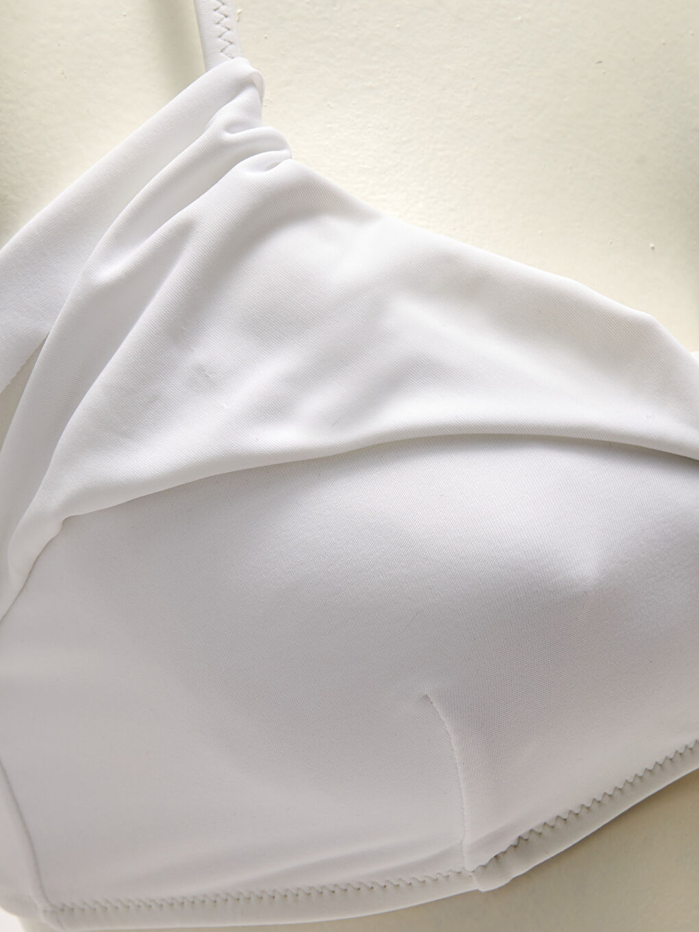 Women's Ruffle Detail Plain Bikini Top-2