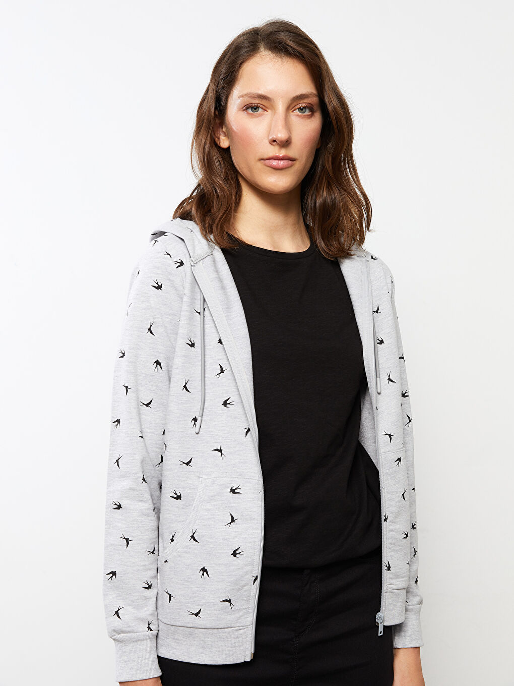 Gri Kapüşonlu Desenli Uzun Kollu Pamuklu Kadın Spor Hırka-1