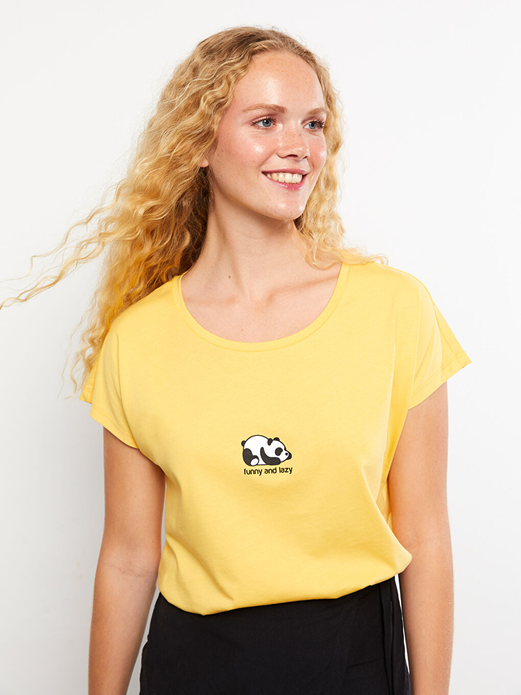 Sarı Bisiklet Yaka Baskılı Kısa Kollu Pamuklu Kadın Pijama Üst-1