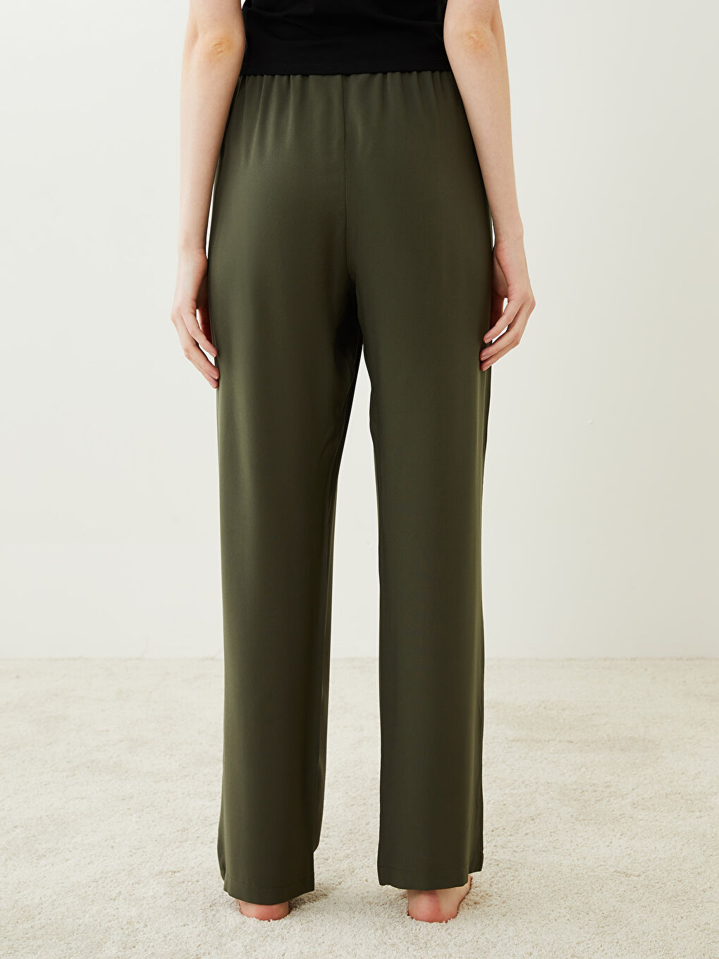 Haki Beli Lastikli Düz Viskon Kadın Pijama Alt-3