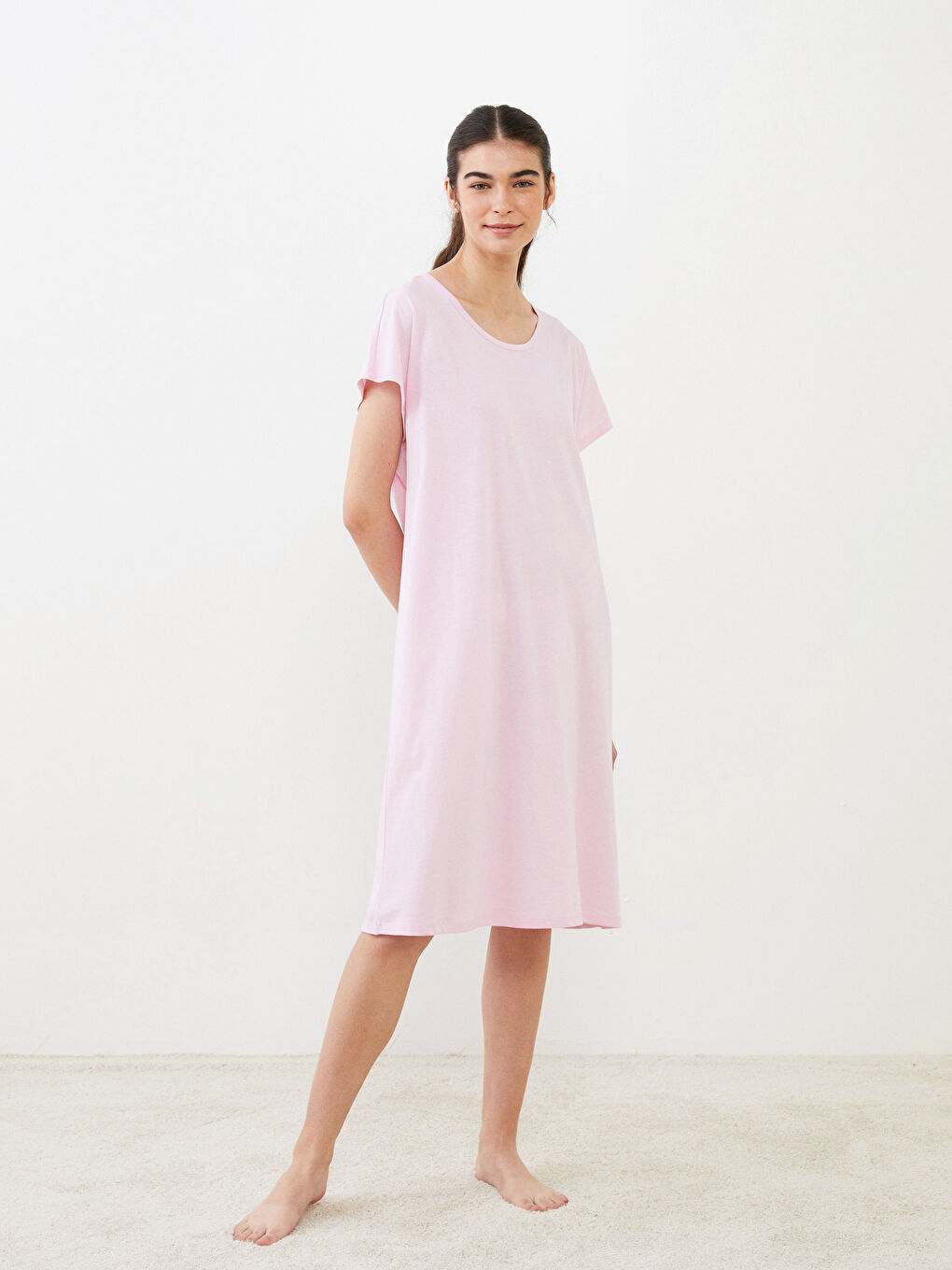 قميص نوم قطن ياقة دائرية كم قصير مستقيم للسيدات-1