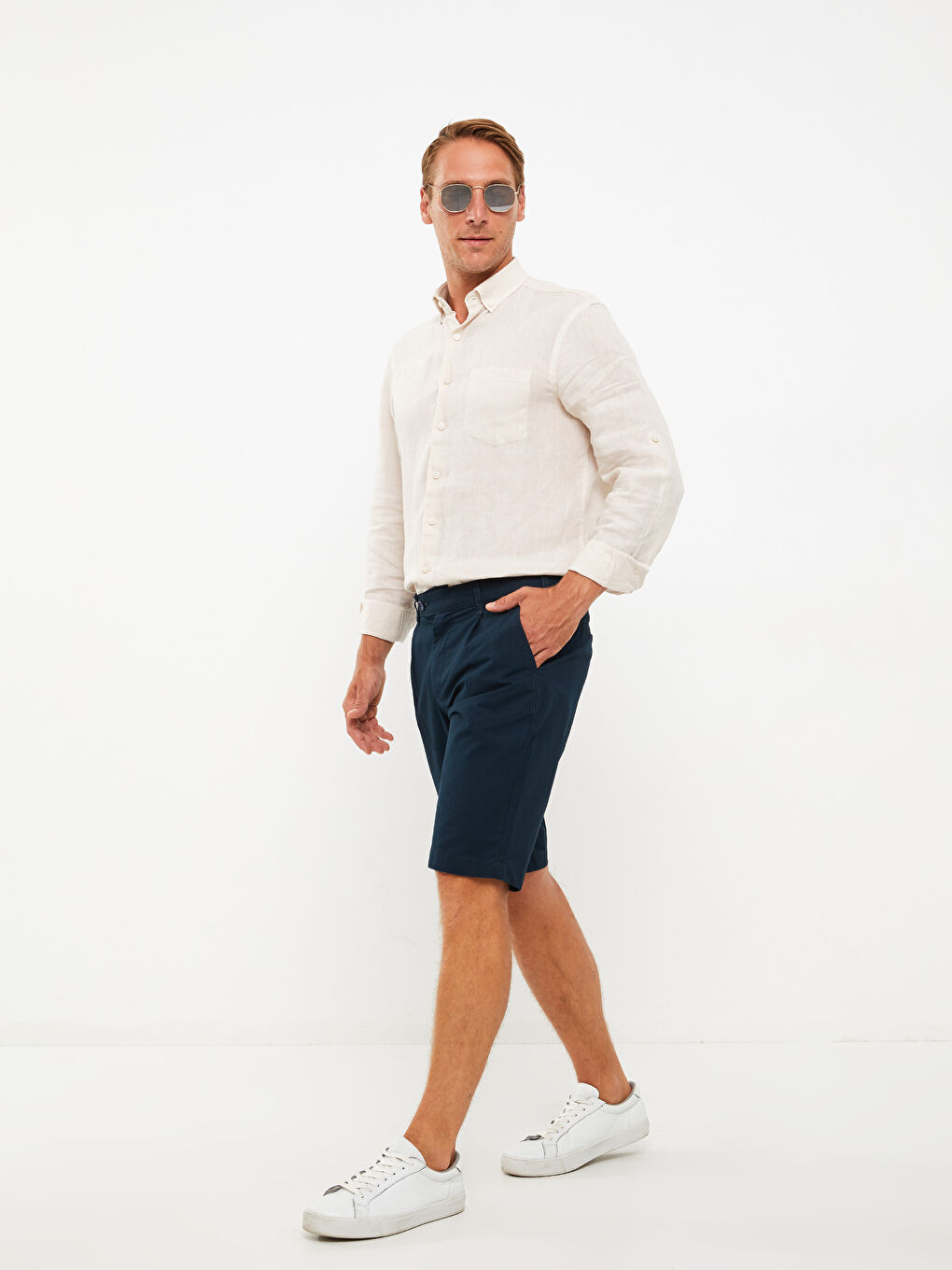 Lacivert Standart Kalıp Gabardin Erkek Şort