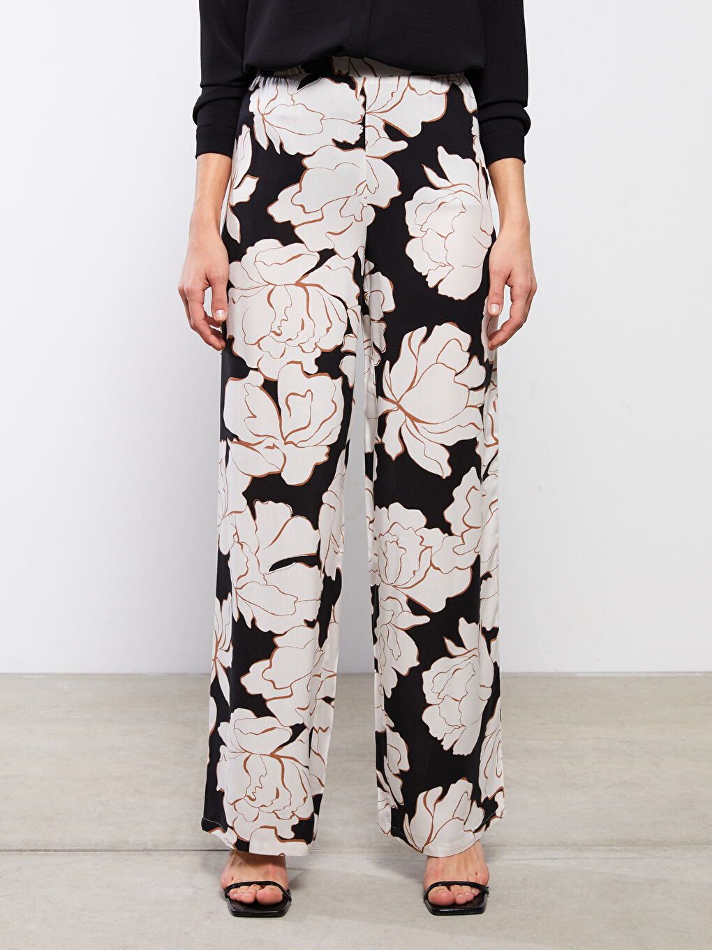 Elastic Waist Floral Viscose Women's Trousers-4