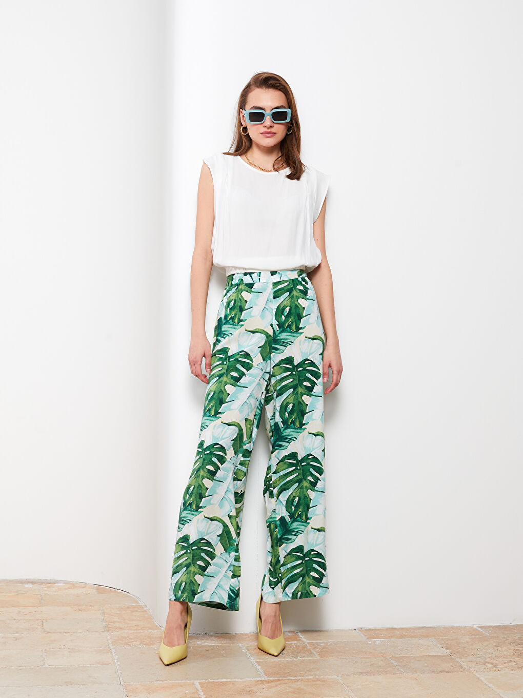 Elastic Waist Floral Viscose Women's Trousers