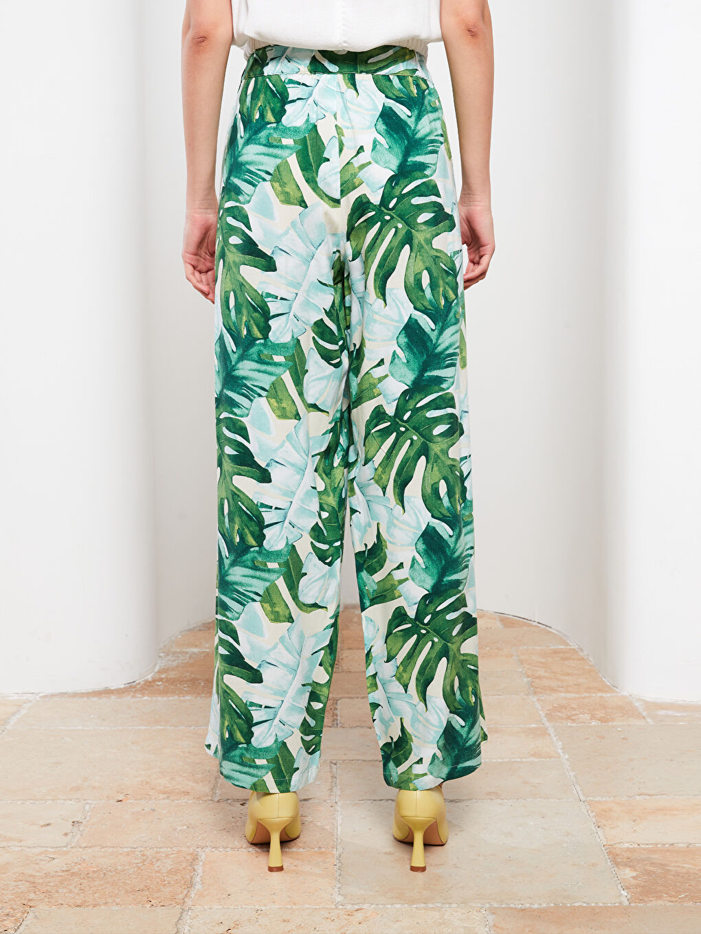 Elastic Waist Floral Viscose Women's Trousers-4