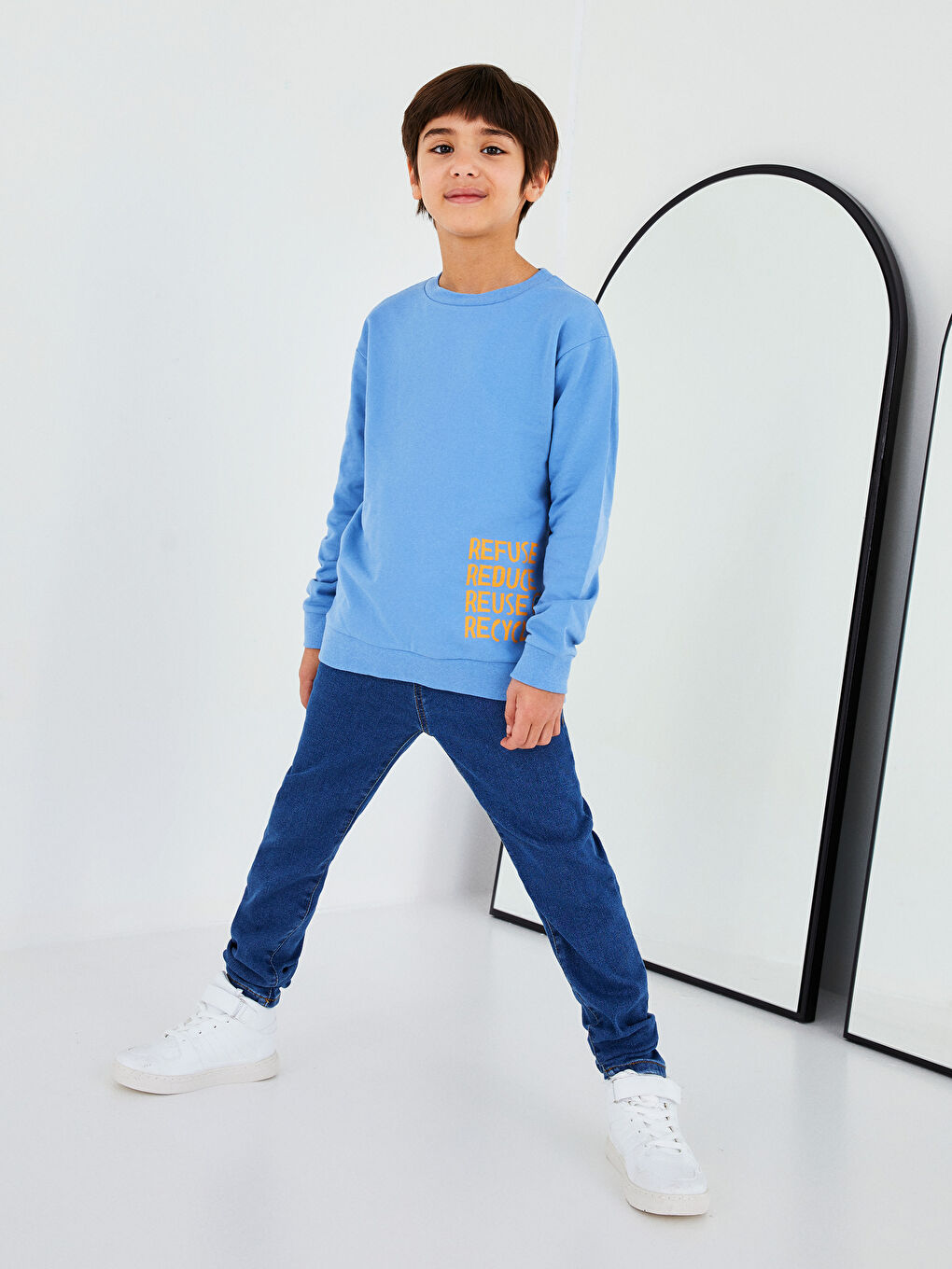 LCW Kids Crew Neck Printed Long Sleeve Boys' Sweatshirt -S2DG14Z4-GHZ