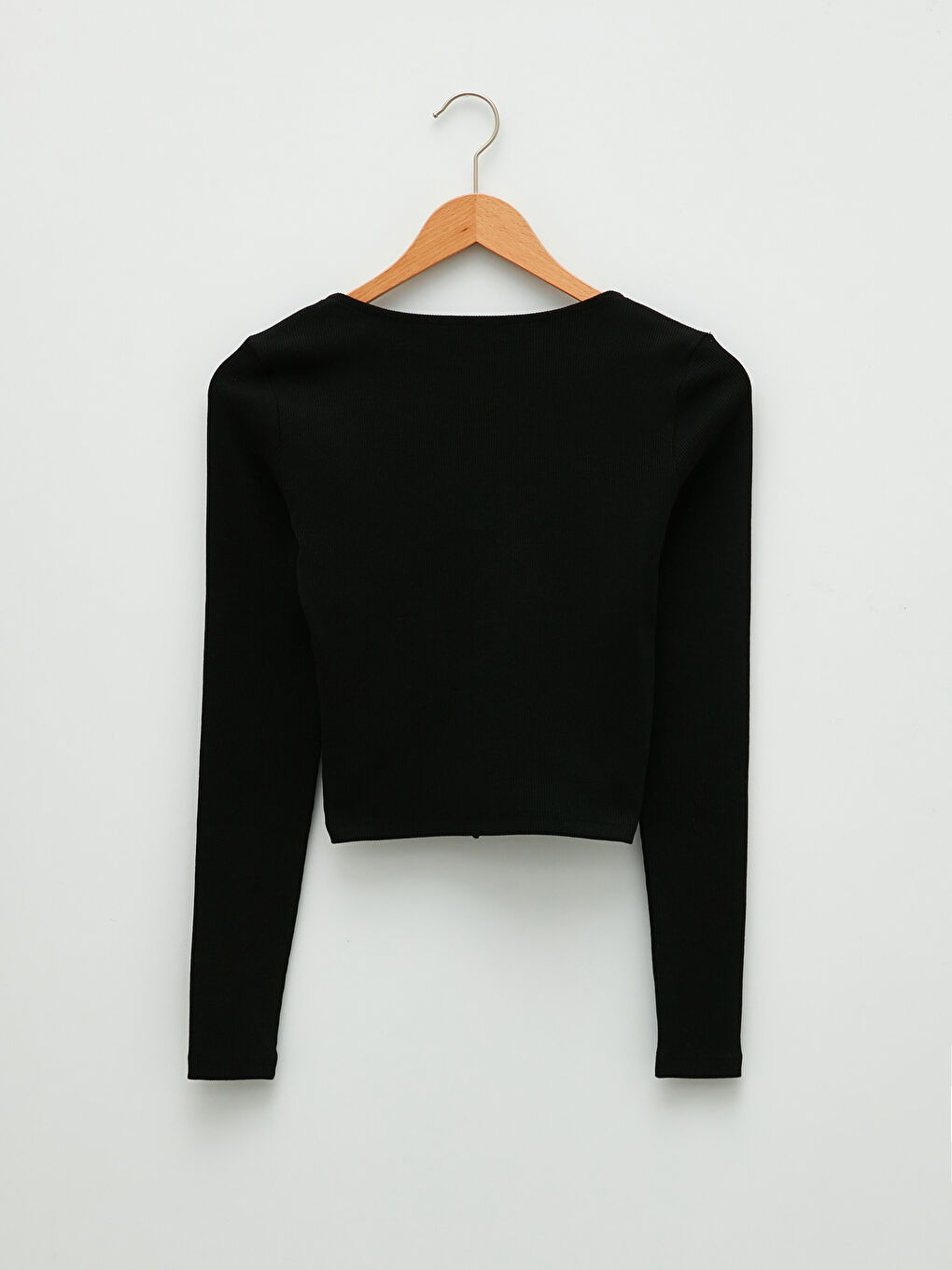 Siyah V Yaka Büzgü Detaylı Uzun Kollu Kadın Crop-6