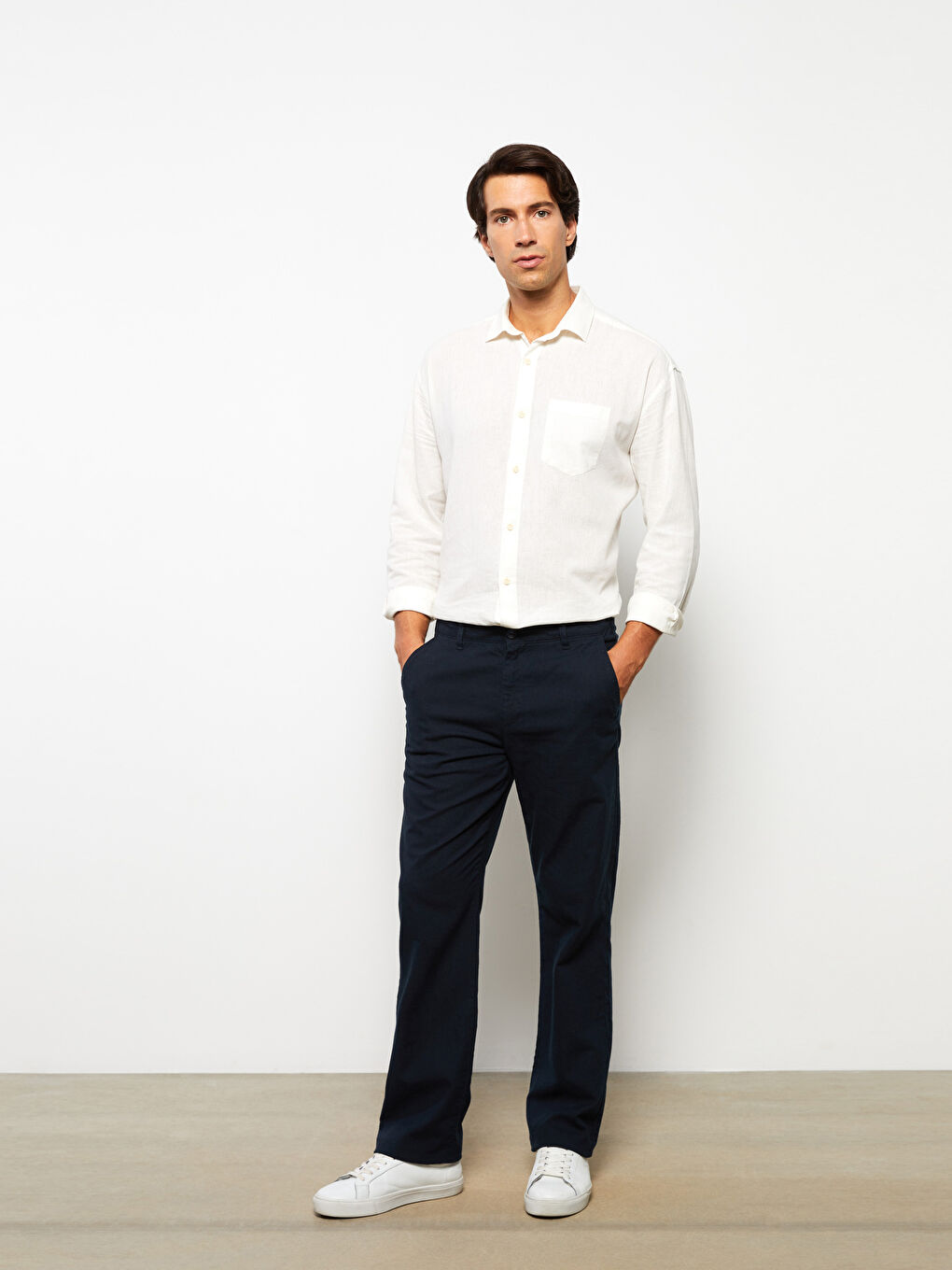 بنطلون تشينو واسع للرجال