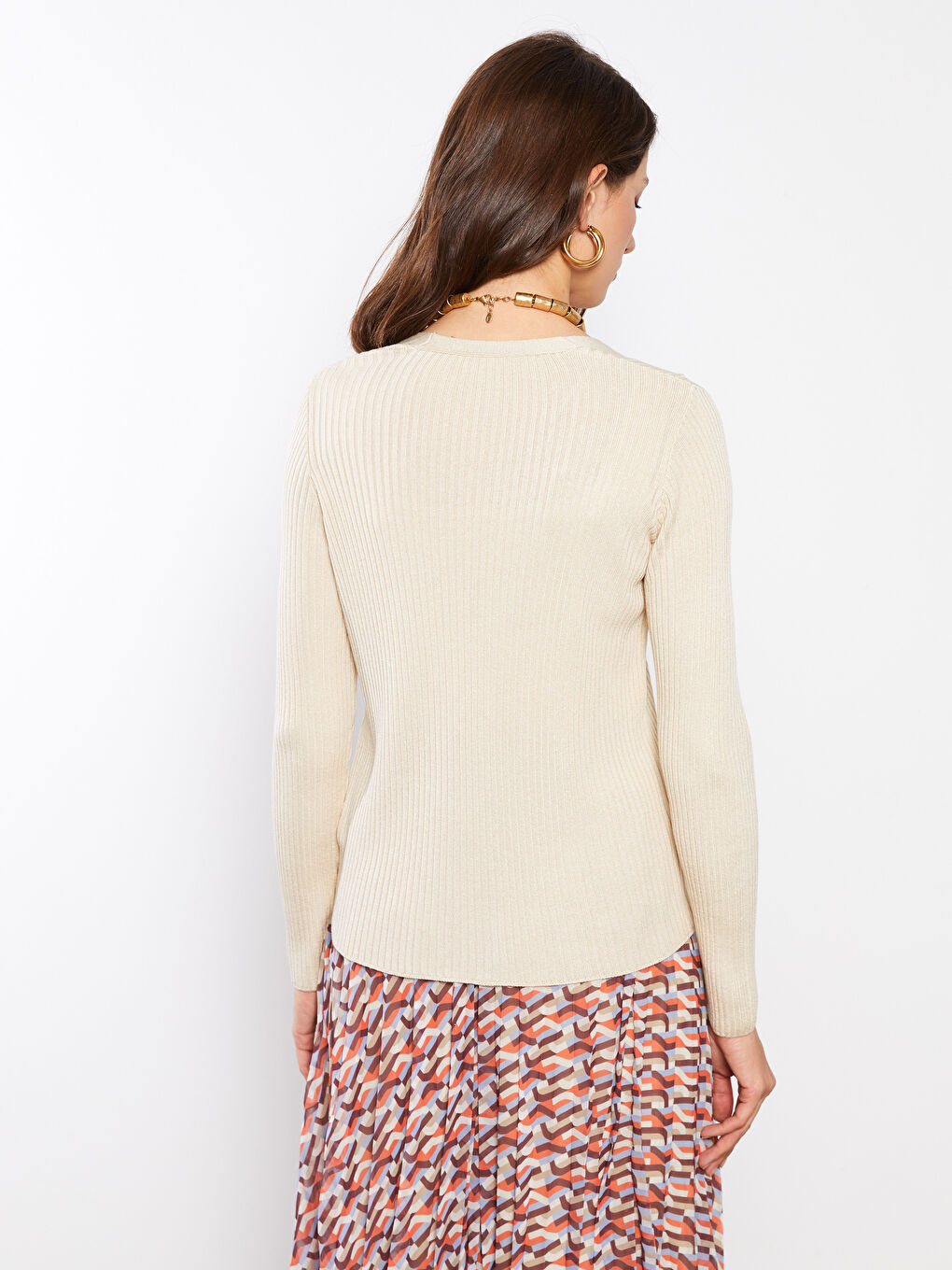 كارديجان تريكو نسائي بفتحة رقبة على شكل حرف V-4