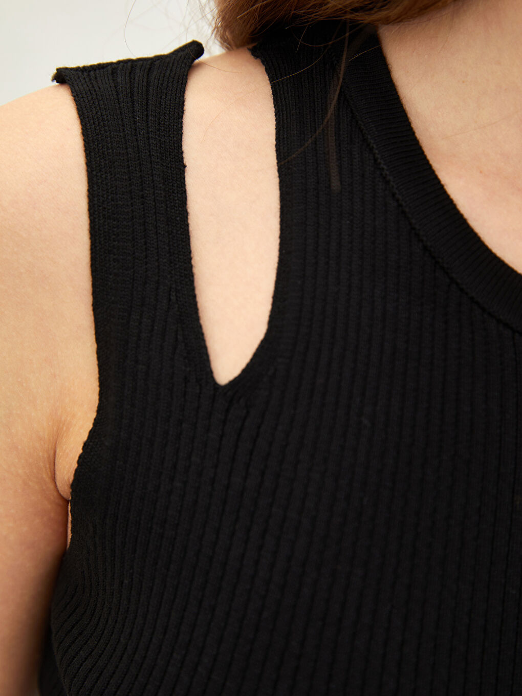 Pull-over Sans Manches Col Rond Tricot Svelte-2