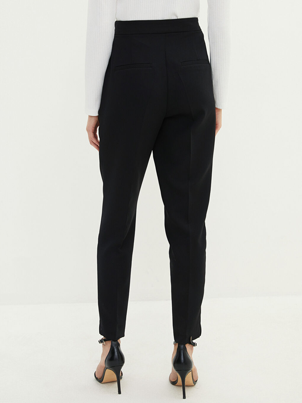 Standard Fit Pocket Detailed Women's Trousers-4