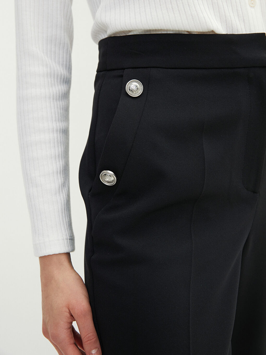Standard Fit Pocket Detailed Women's Trousers-5