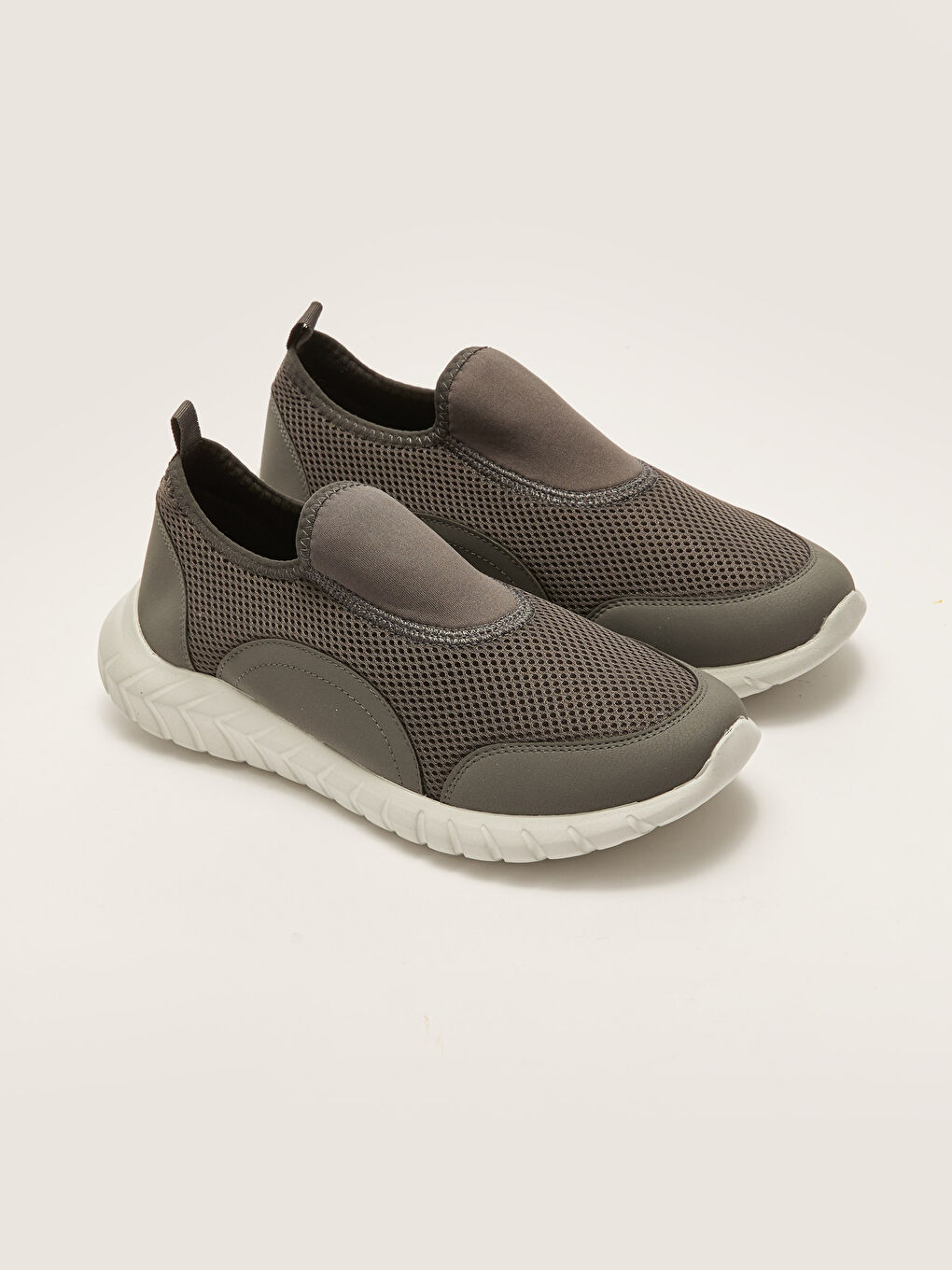 Chaussures de Sport Actives pour Hommes avec Détails en Mesh