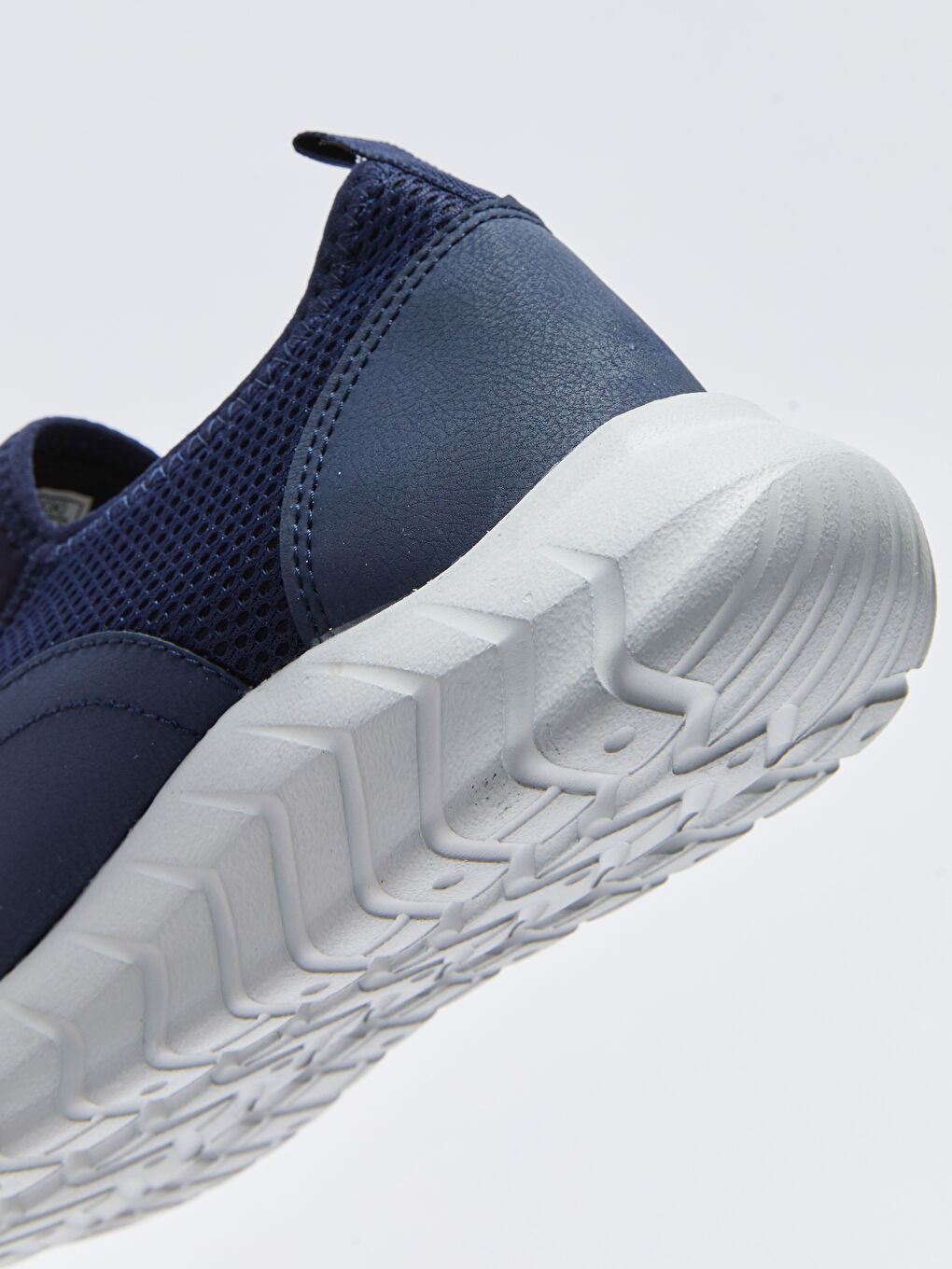 Chaussures de Sport Actives pour Hommes avec Détails en Mesh-4