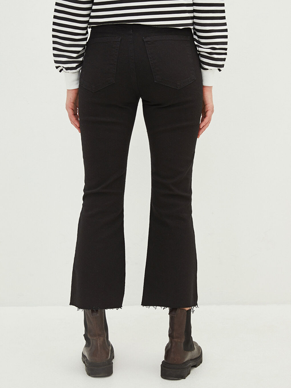 Mars Flare Ženske Teksas Pantalone sa Detaljima na Džepovima-4