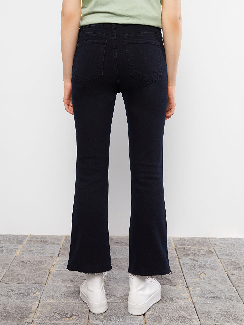 Antrasit Mars Flare Düz Cep Detaylı Kadın Jean Pantolon-4