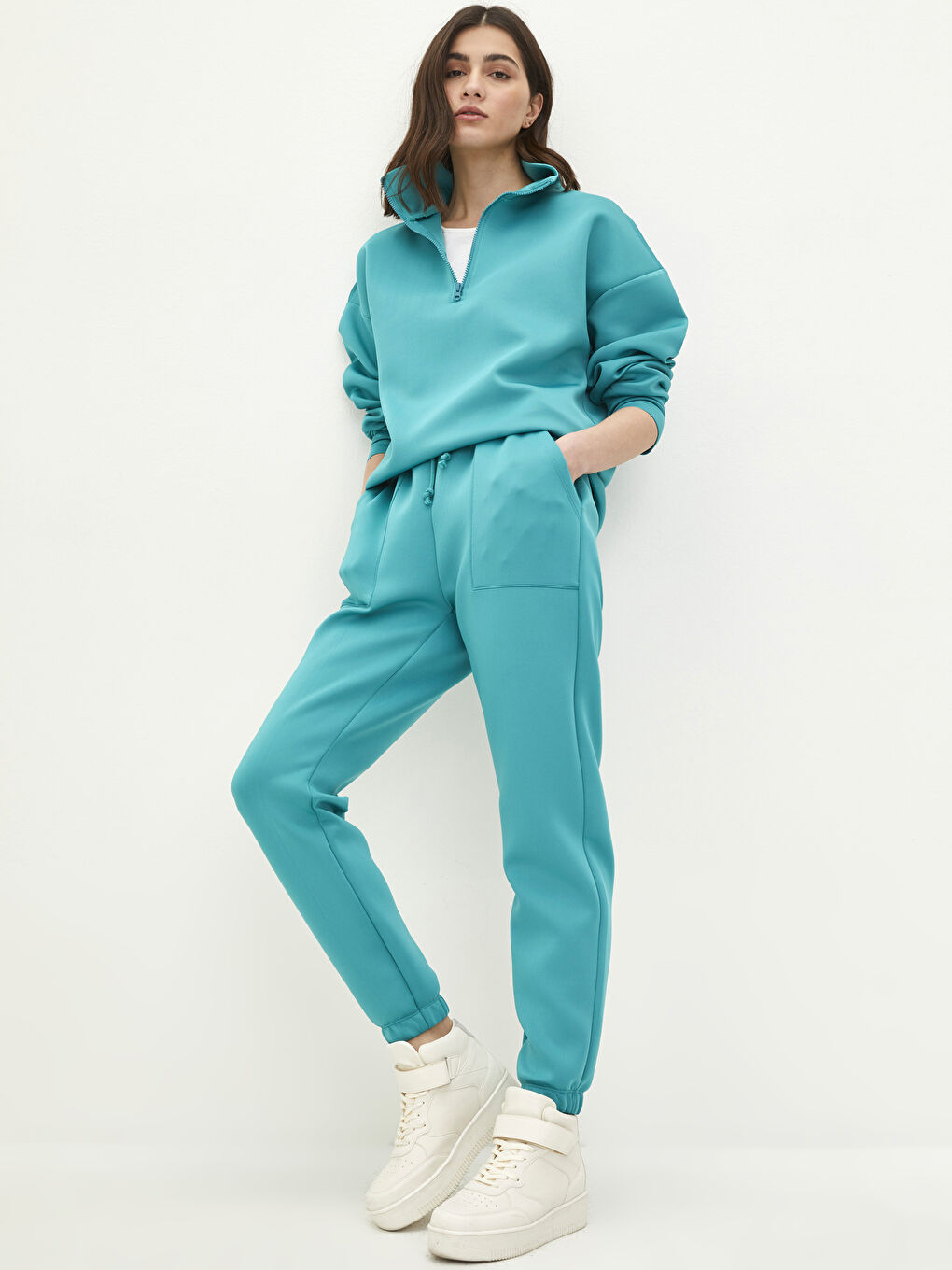 Әйелдерге арналған белі резеңкелі өрнексіз қалтасы бар скуба спорттық шалбар