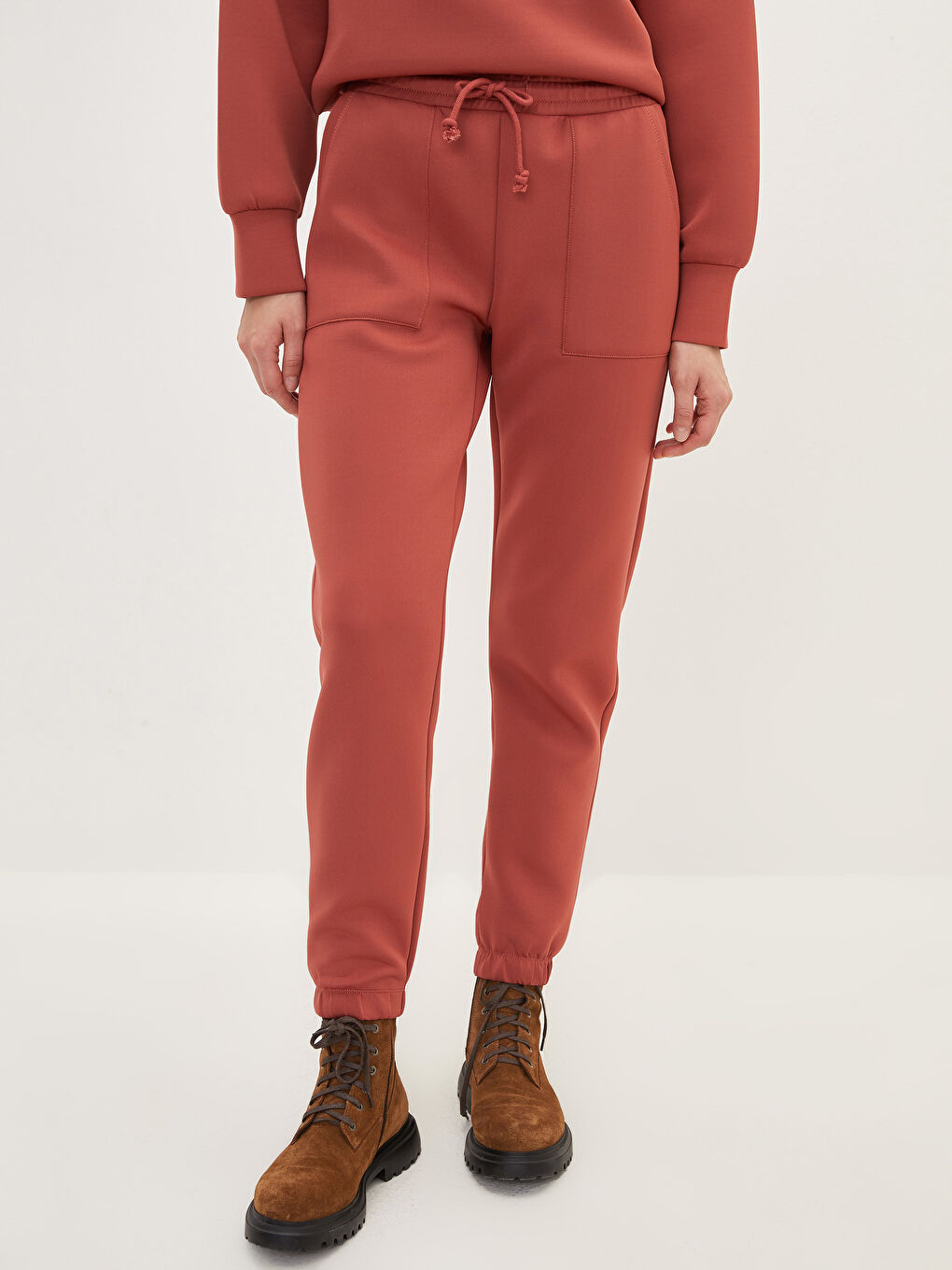 Elastic Waist Plain Pocket Detailed Diving Fabric Women's Sweatpants-4