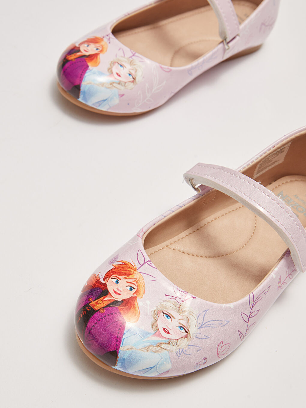 Lila Frozen Lisanslı Deri Görünümlü Cırt Cırtlı Kız Çocuk Babet-3