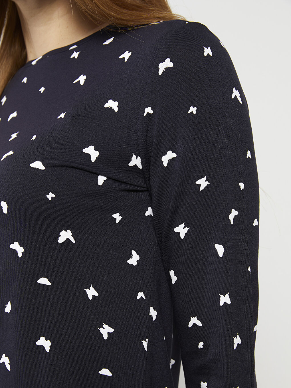 Lacivert Bisiklet Yaka Desenli Uzun Kollu Kadın Tişört-3