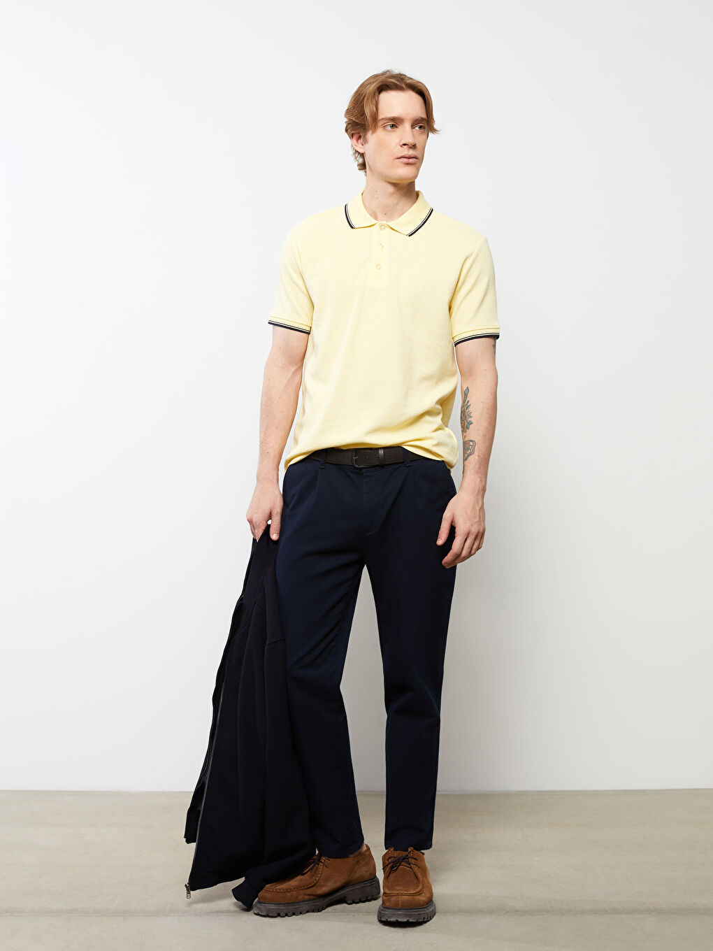 تيشيرت ياقة بولو كم قصير للرجال-1