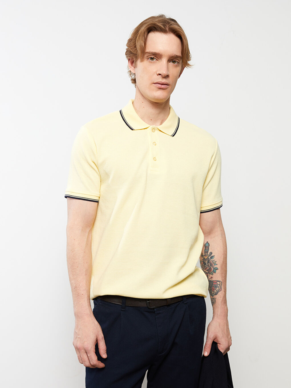 تيشيرت ياقة بولو كم قصير للرجال-2