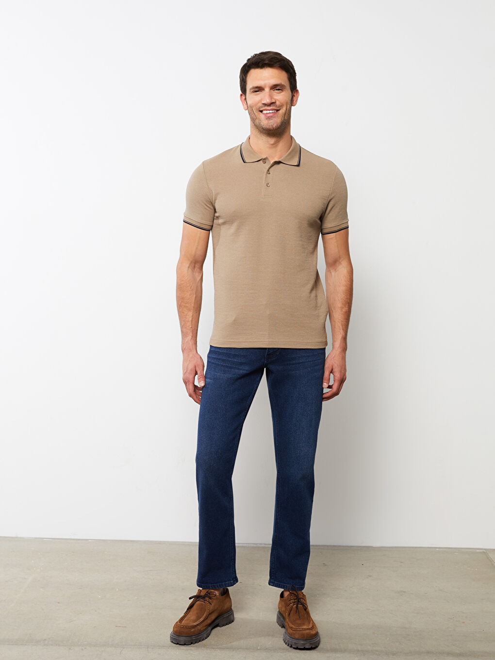 تيشيرت ياقة بولو كم قصير للرجال-2