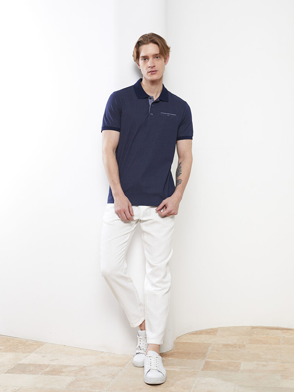 تيشيرت ياقة بولو كم قصير للرجال