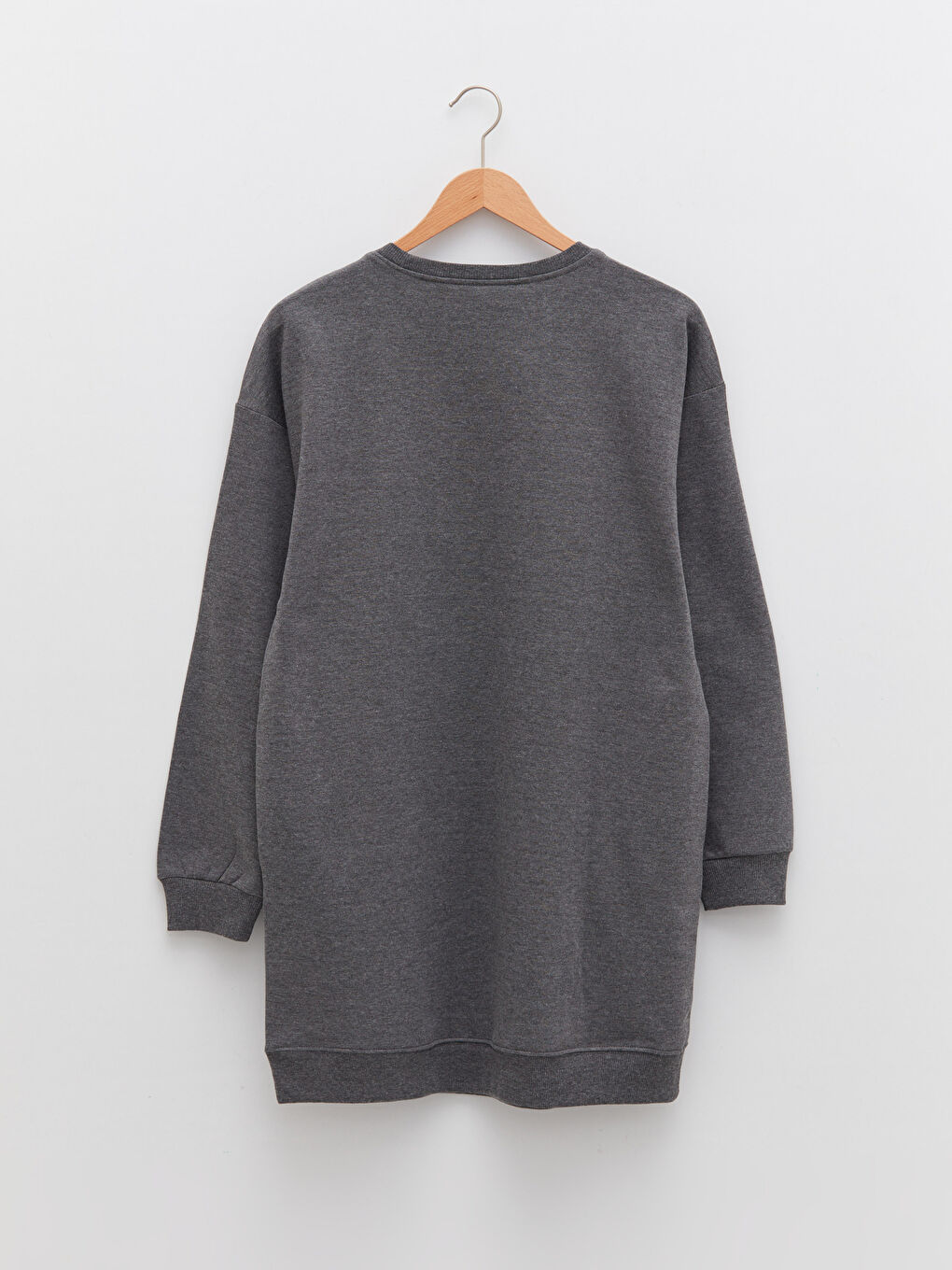 LCW Vision Robe pour Femmes à Manches Longues Imprimée Bugs Bunny à Col Rond -S2DJ61Z8-HGG