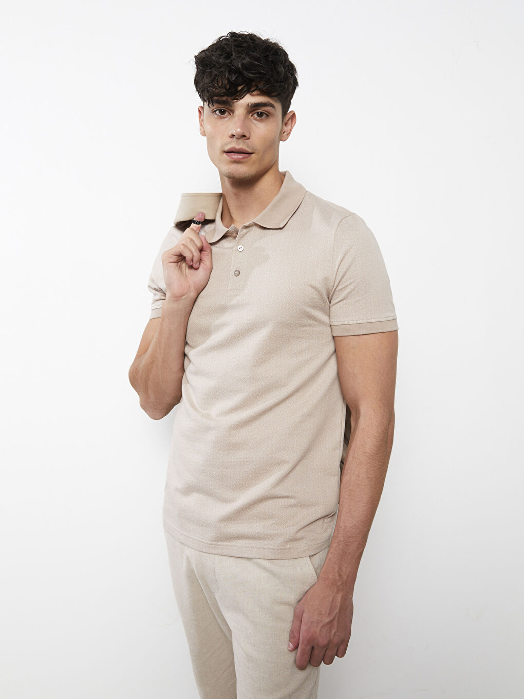 Bej Polo Yaka Kısa Kollu Desenli Erkek Tişört-2