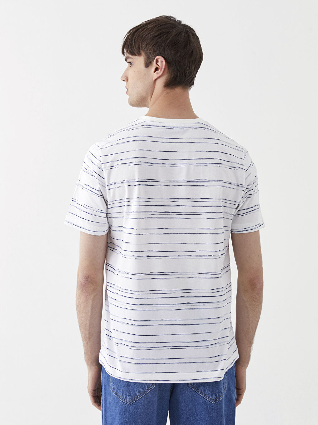 Beyaz Bisiklet Yaka Kısa Kollu Desenli Penye Erkek Tişört-3