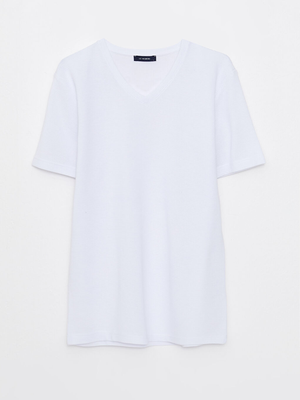 Beyaz V Yaka Kısa Kollu Erkek Tişört-5