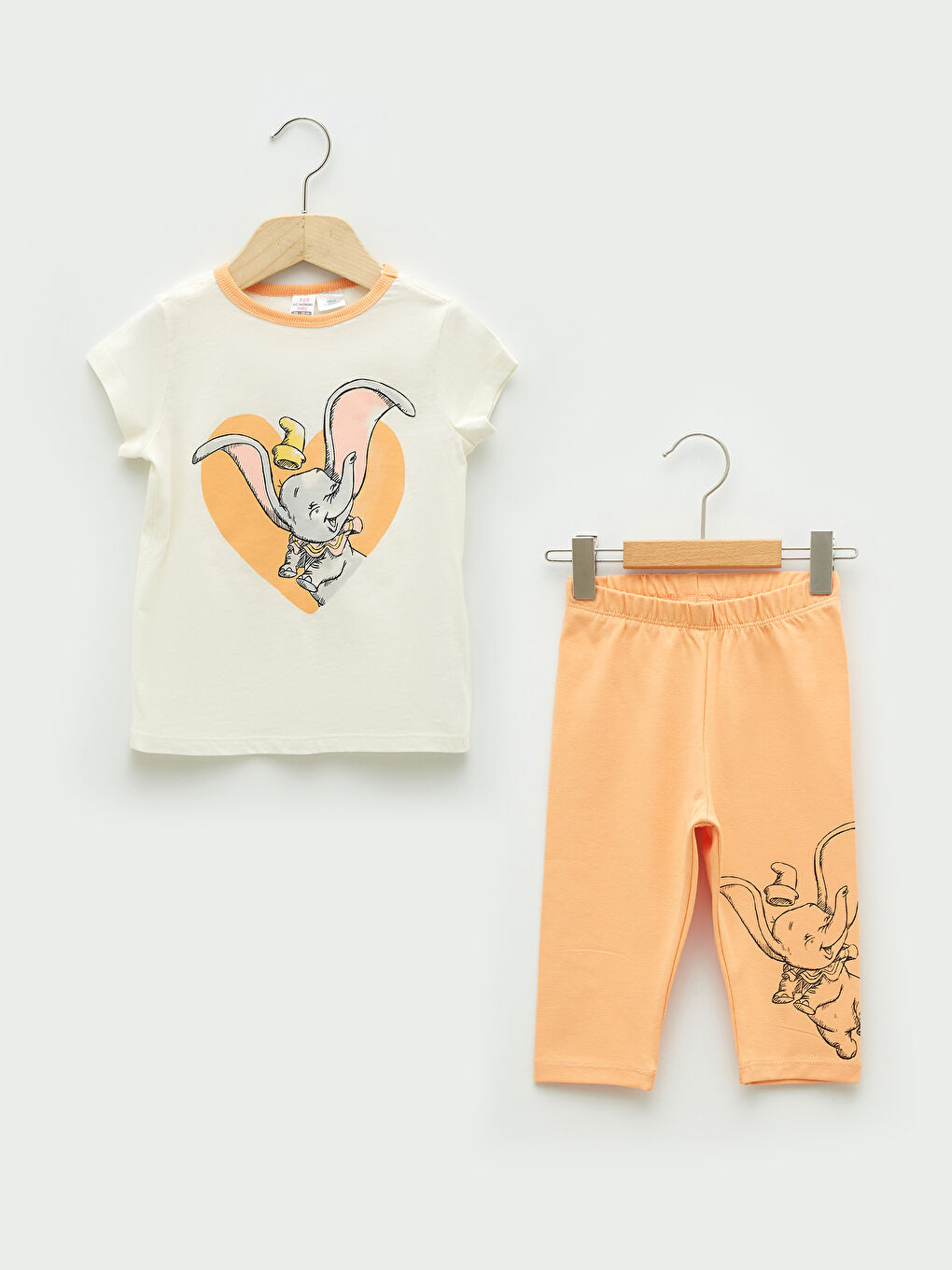 LCW baby Crew Neck Short Sleeve Dumbo Printed Cotton Baby Girl T-Shirt and Shorts 2-Pack Set -S2DK21Z1-FES