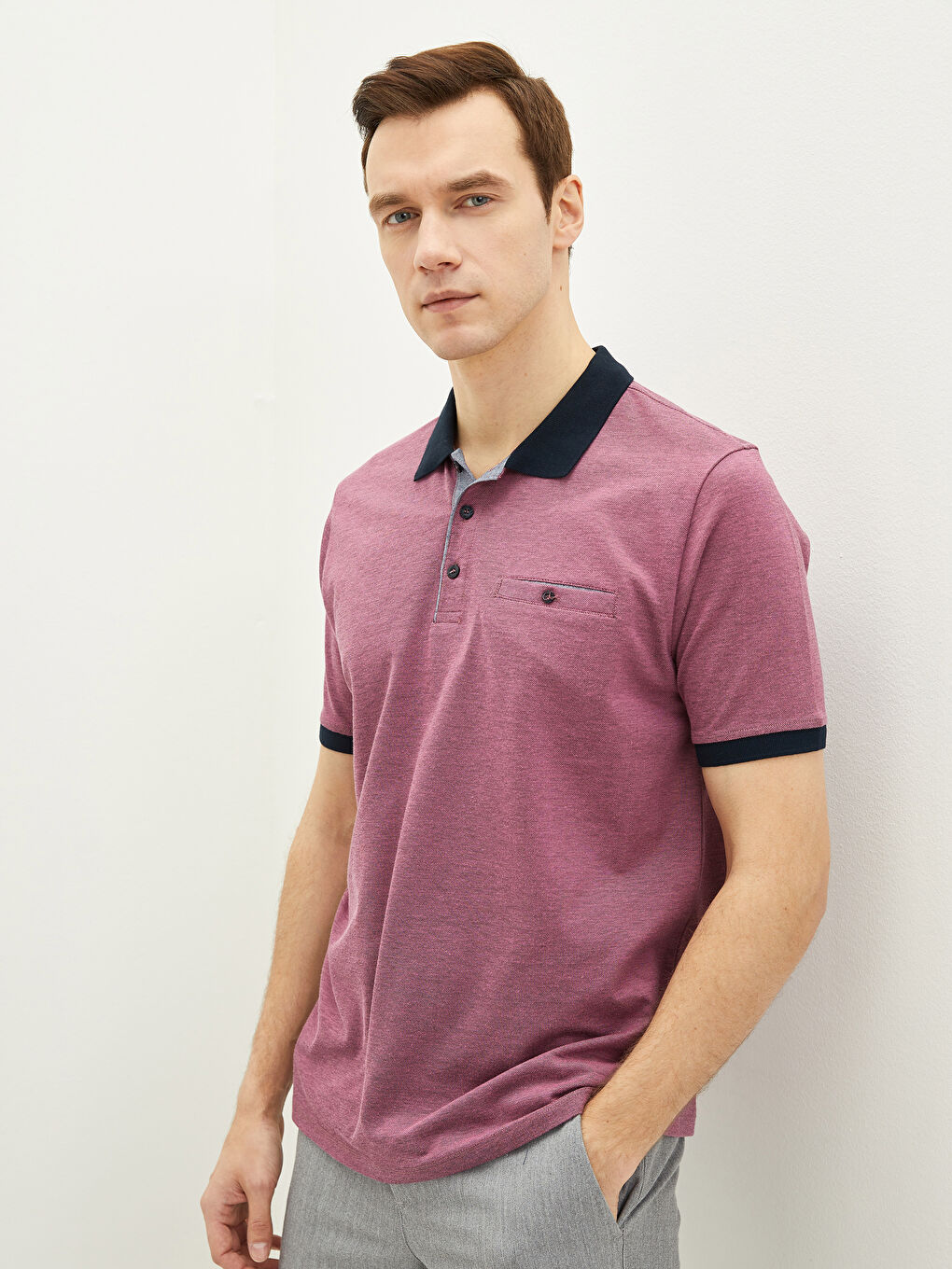 تي شيرت بياقة بولو كم قصير بيكيه للرجال