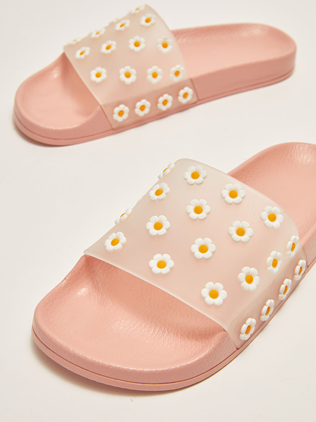 Pantoufles Pour Femmes à Imprimé de Marguerites-2