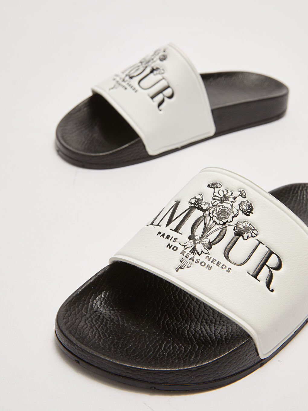 Printed Single-Strap Women's Slippers-3