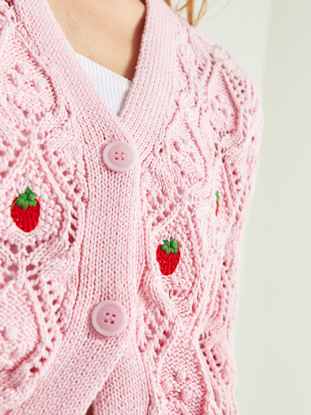 Pembe V Yaka Nakışlı Uzun Kollu Kadın Triko Hırka-2