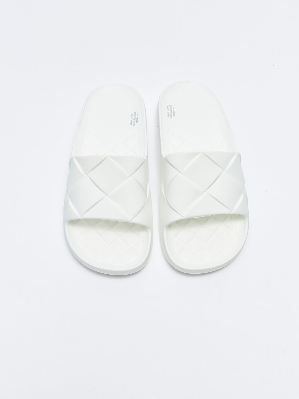 Beyaz Tek Bantlı Kendinden Desenli Kadın Terlik-2