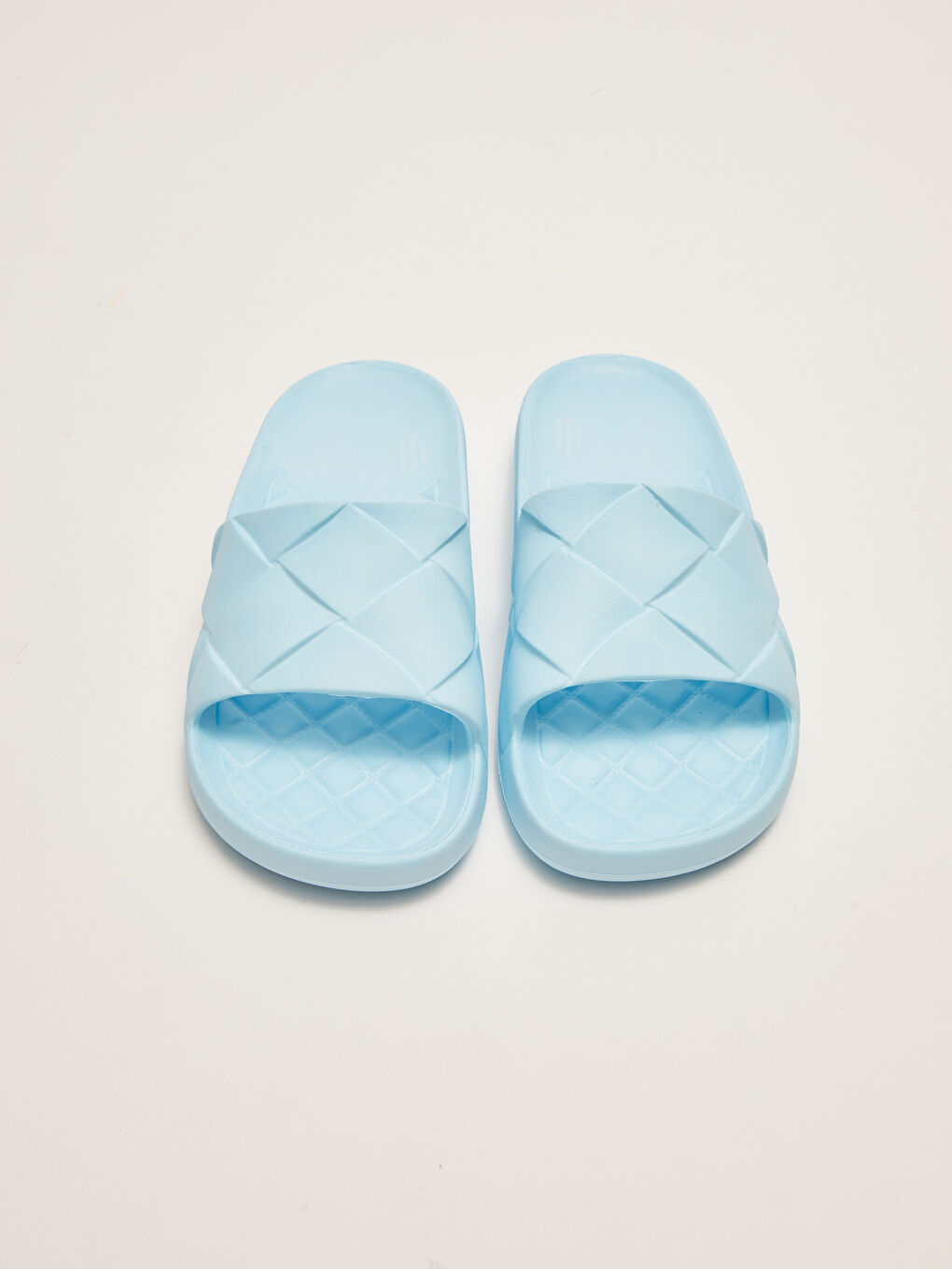 Single Band Self Patterned Women's Slippers-4
