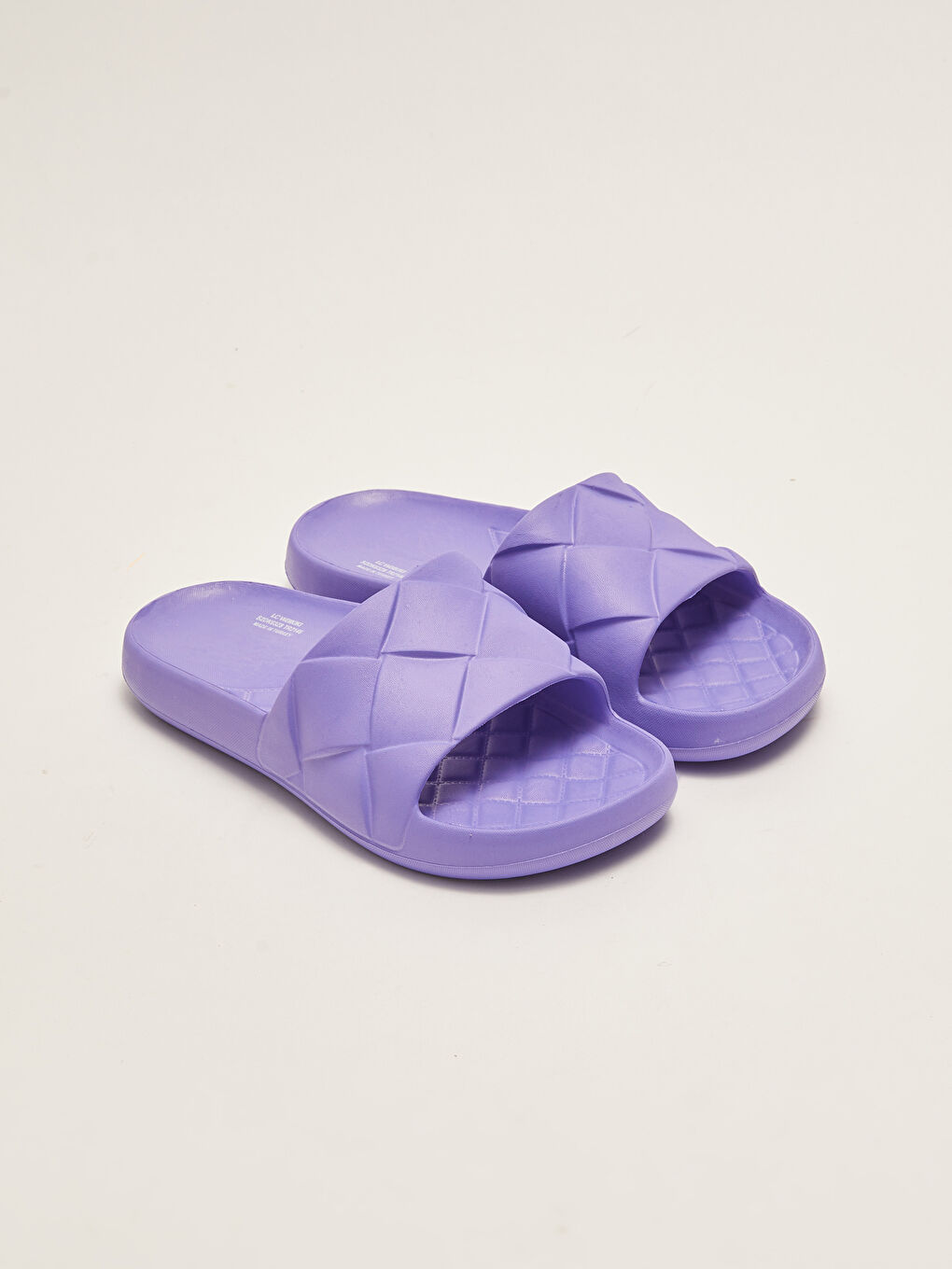 Single Band Self Patterned Women's Slippers