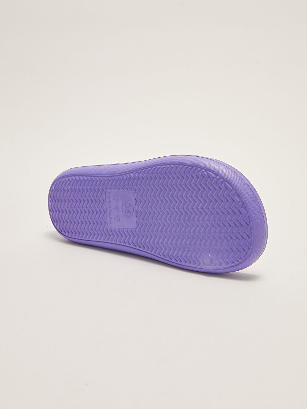 Single Band Self Patterned Women's Slippers-3