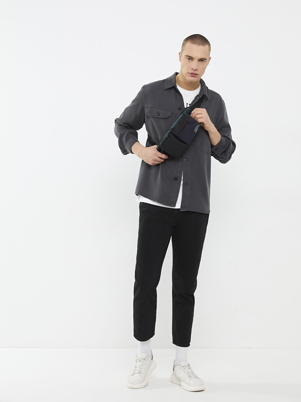 حقيبة خصر بلوك الألوان للرجال-1