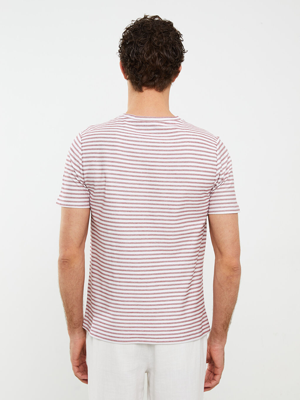 تي شيرت رجالي مخطط بياقة دائرية وكم قصير-4